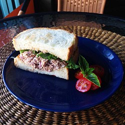 Tuna Sandwich [price 70THB]